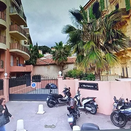 Monolocale Costa Azzurra 아파트