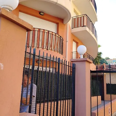 아파트 Monolocale Costa Azzurra *