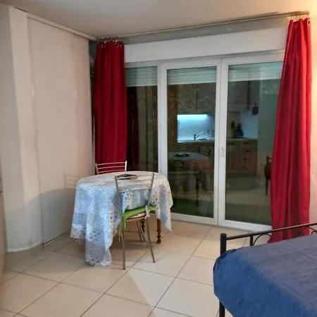 Monolocale Costa Azzurra مينتون